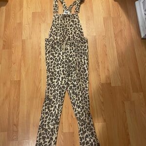 Animal print bibs